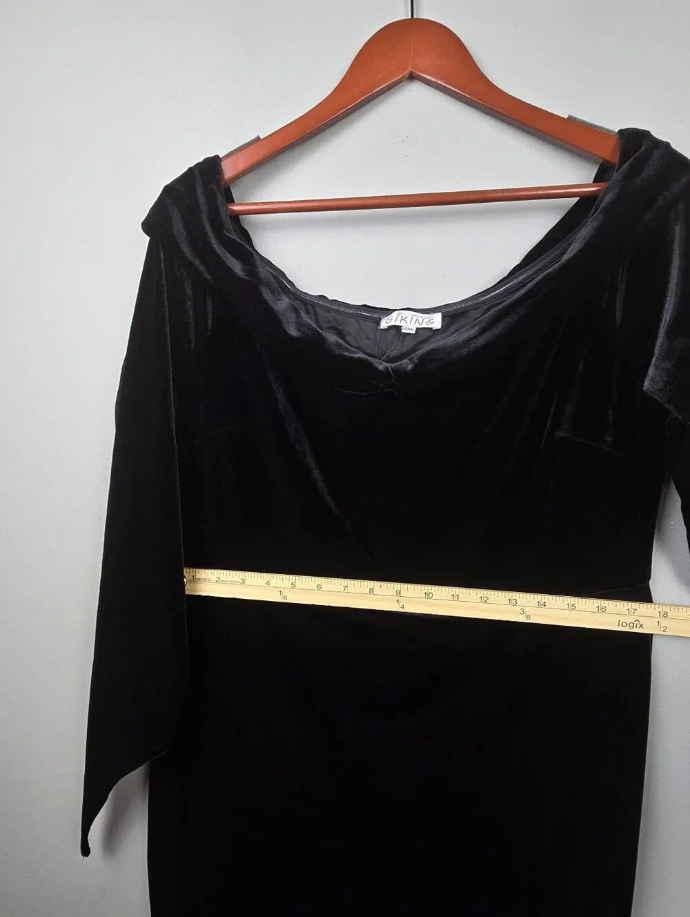 Off-Shoulder Velvet Maxi Dress Women Plus Size 2XL Gothic Addams Family Cosplay - Picture 11 of 13
